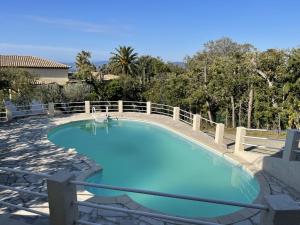 Villa 3 chambres piscine vue mer