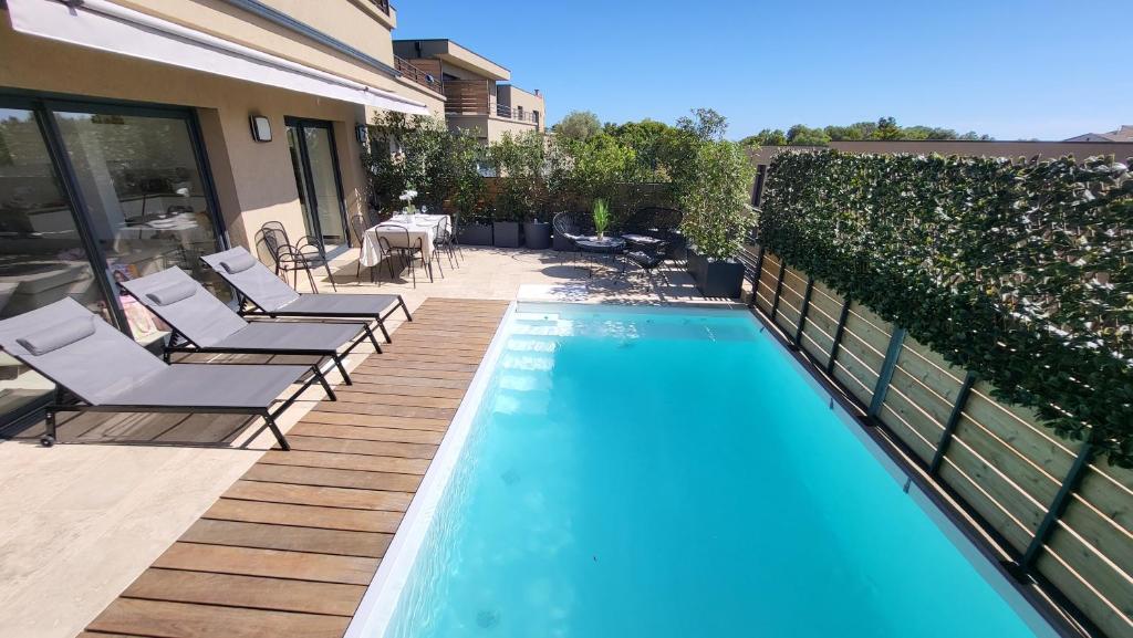 Villa 4 chambres piscine privée à 400m de la plage dans une résidence neuve Marine de Favone, 20135 Conca