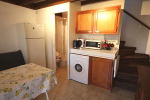 Villa 4 couchages terrasse parking dans résidence sécurisée piscine commune 250m de la mer LRSUNO5