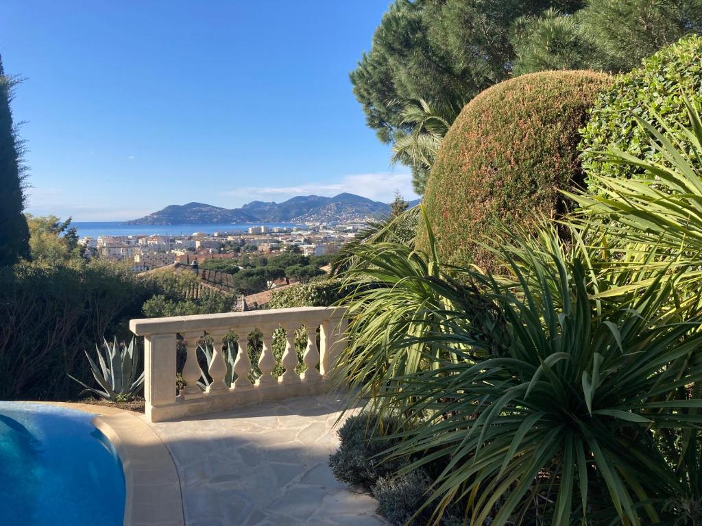 Villa 8 pers à Cannes Spacieuse, piscine vue mer 44 Avenue François Tuby, 06150 Cannes