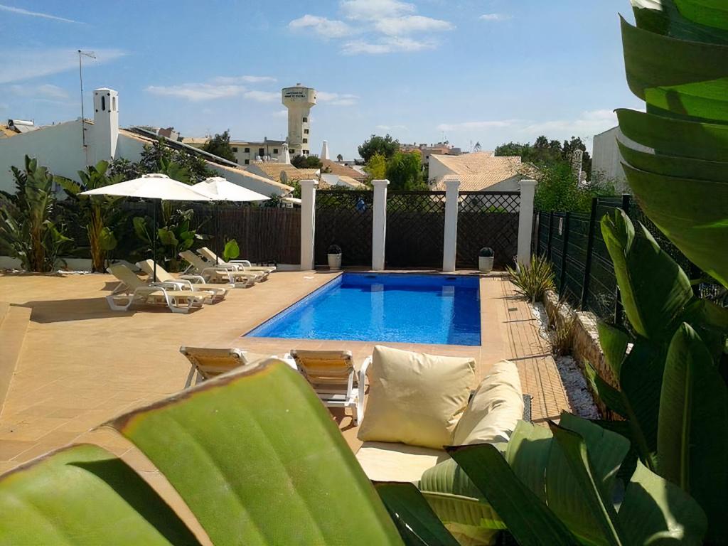 Villa 81 amazing villa in a fantastic location on Oura Beach Albufeira 81 Rua Adolfo Casais Monteiro, 8200-291 Albufeira