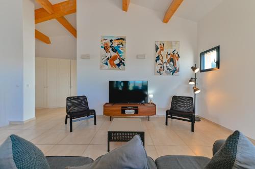 Villa à l'entrée de Porticcio - Piscine - Vue dégagée