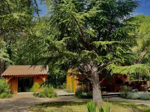 Villa Alleins, 5 pièces, 8 personnes - FR-1-658-13