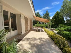 Villa au calme 500 m plages et port santa lucia