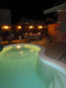 Villa avec piscine 10 minutes des plages