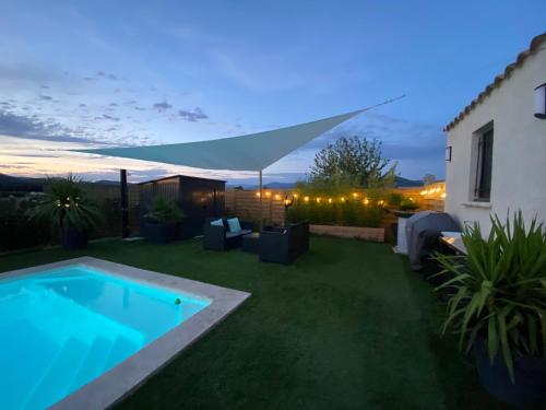 Villa avec piscine au cœur de la Provence.