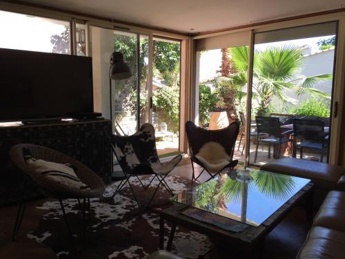 Villa avec piscine en plein cœur de ville