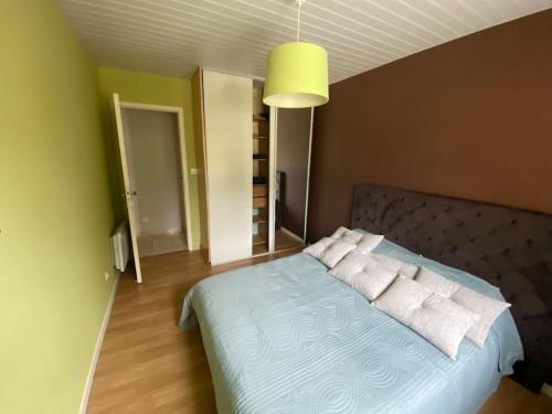 Villa avec piscine, proche de toutes commodités