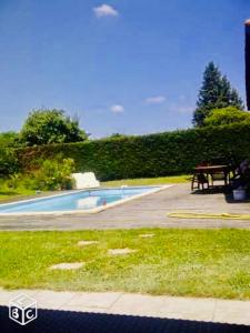 Villa Villa avec piscine, proche de toutes commodités 15 Rue Adrien Piquet 33560 Sainte-Eulalie Aquitaine
