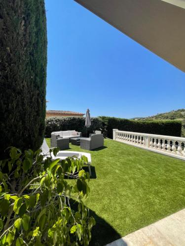 Villa avec piscine sur le golf