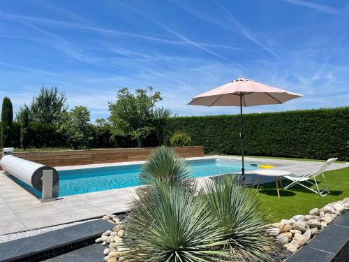 Villa avec sauna et piscine proche centre ville