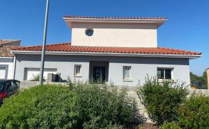 Villa avec vue sur vignes à 15min des plages