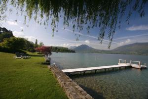 Villa Villa Bagatelle - Vision Luxe 7 route du Cret des Vignes 74290 Veyrier-du-Lac Rhône-Alpes