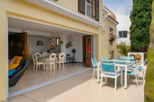 Villa Beach Club