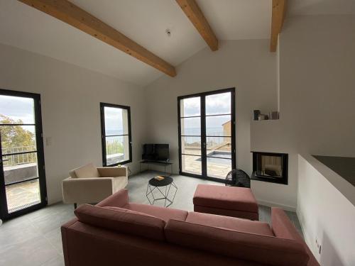 Villa bellevue, neuve, 6 pax, pisc. chauffée