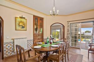 Villa Boavista by Villa Plus