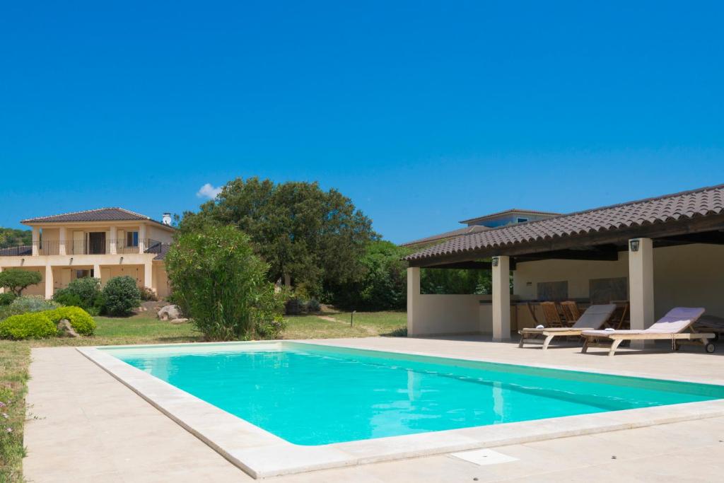 Villa bord de mer avec piscine chauffée Route du Bord de Mer, 20131 Pianottoli-Caldarello