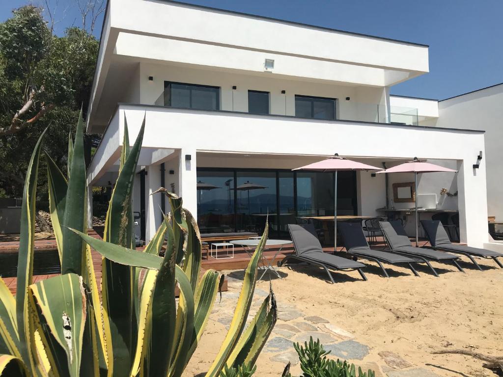 villa CACTUS CAVALAIRE 2 Allée des Mendoles, 83240 Cavalaire-sur-Mer