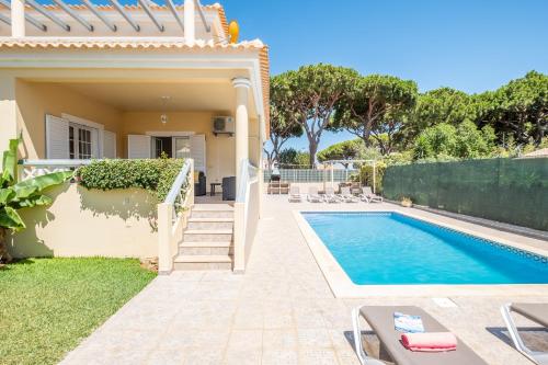Villa Caly