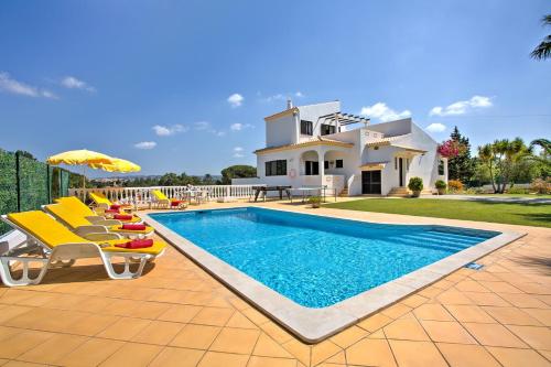 Villa Candida by Villa Plus
