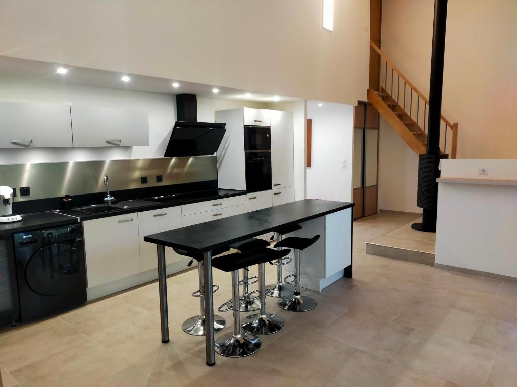 VILLA CAREMEAU 3 528 Avenue du Docteur Fleming, 30900 Nîmes