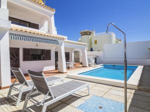 Villa Villa Casa Galé 600m from the beach  8200-416 Patroves Algarve