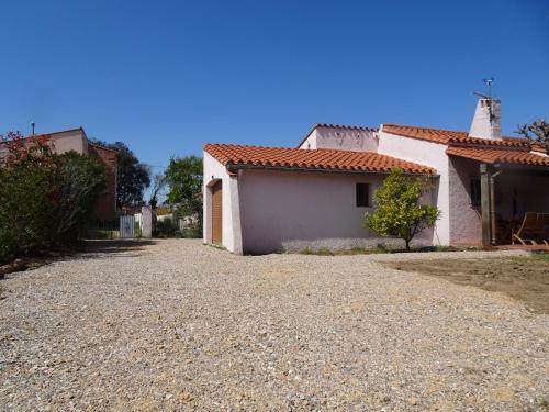 Villa catalane avec grand jardin, au calme, mer et montagne