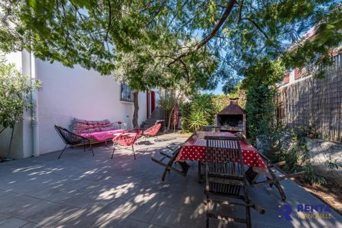 Villa Catalane I 200 m I Terrasse 20 m I Jardin