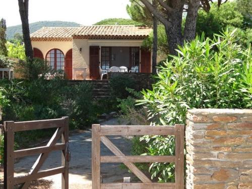 Villa Cavalaire-sur-Mer, 3 pièces, 6 personnes - FR-1-100-199