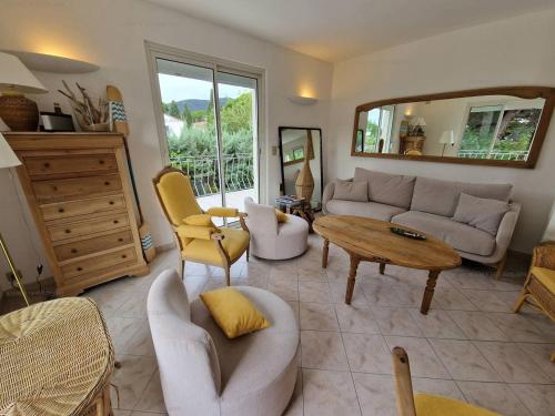 Villa Cavalaire-sur-Mer, 4 pièces, 8 personnes - FR-1-100-293