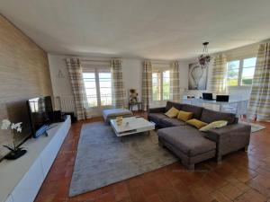 Villa Villa Cavalaire-sur-Mer, 7 pièces, 12 personnes - FR-1-100-292 100 allée des Tropiques 83240 Cavalaire-sur-Mer Provence-Alpes-Côte d\'Azur