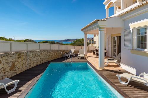 Villa Cecília