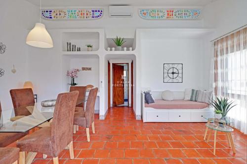 Villa Central Oura Beach
