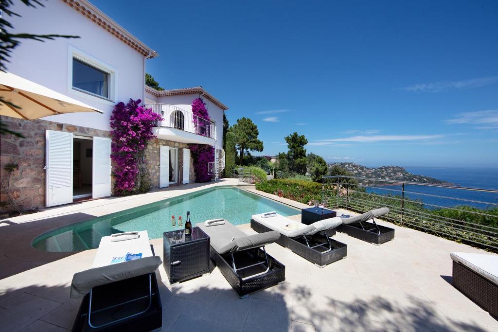 Villa Chedi Boulevard Jean Georges Branche \, 83530 Le Trayas