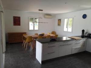 Villa climatisée avec piscine