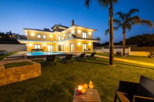 Villa Villa Coral Bay Urbanização Bairro Alice- Lote 15, Montechoro 8200-668 Albufeira Algarve