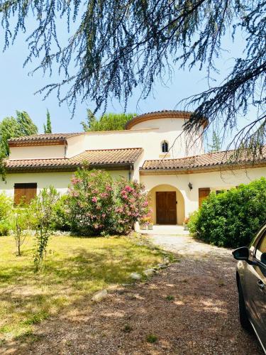 Villa Cosy & Confort dans un Écrin de Verdure