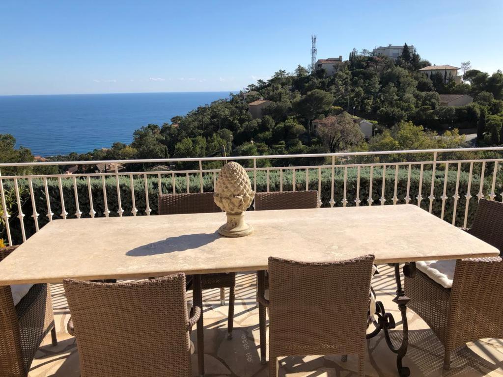 Villa côte d’azur 1418 Avenue des Dolmens, 83380 Saint-Peïre-sur-Mer