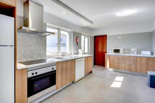 Villa Crispa lux - 300 meters from the beach by Bedzy