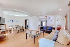 Villa Crispa lux - 300 meters from the beach by Bedzy