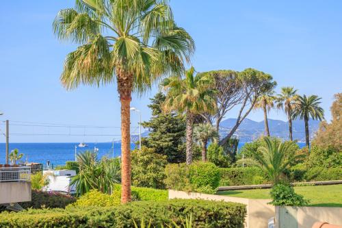 Villa Cynthia - Piscine & Plage - Palais Congrès