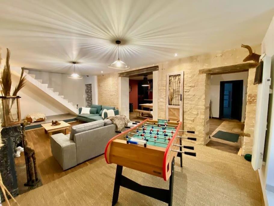villa d'angle 4 couchages terrasse ombragée parking dans résidence sécurisée piscine commune 400m de la mer LRJP78 34420 Portiragnes