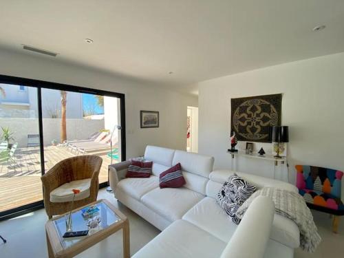 VILLA D’ARCHITECTE À 400M DE LA PLAGE
