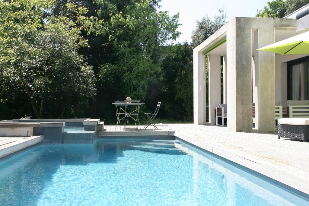 Villa Villa d'architecte Uzes 93 Chemin departemental 418 30190 Sainte Anastasie - Aubarne