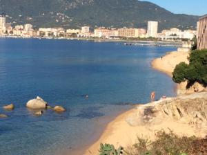 Villa d'exception, piscine, vue mer, plage à 100M