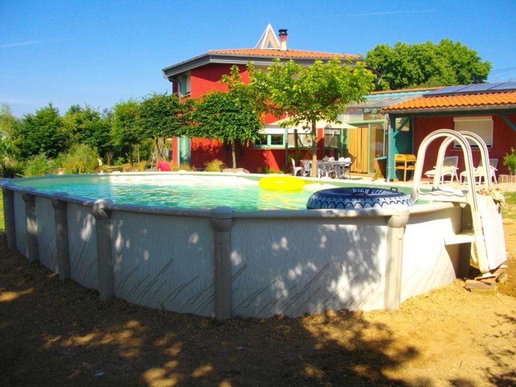 Villa Villa d'une chambre avec piscine privee jardin amenage et wifi a Estibeaux 1600 Route des Pyrénées 40290 Estibeaux