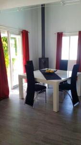 Villa de 2 chambres avec piscine privee jardin clos et wifi a Ollioules