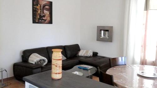 Villa de 2 chambres avec piscine privee jardin clos et wifi a Peypin d'Aigues