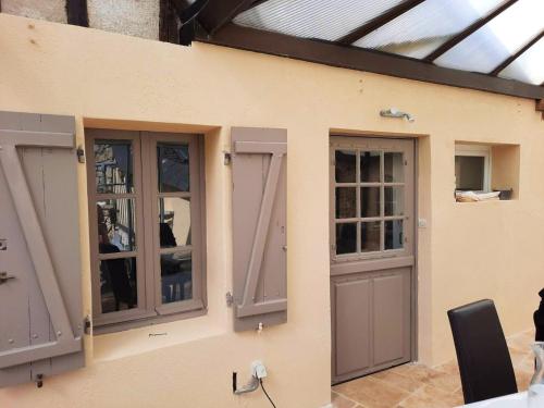 Villa de 2 chambres avec piscine privee sauna et terrasse amenagee a Folleville