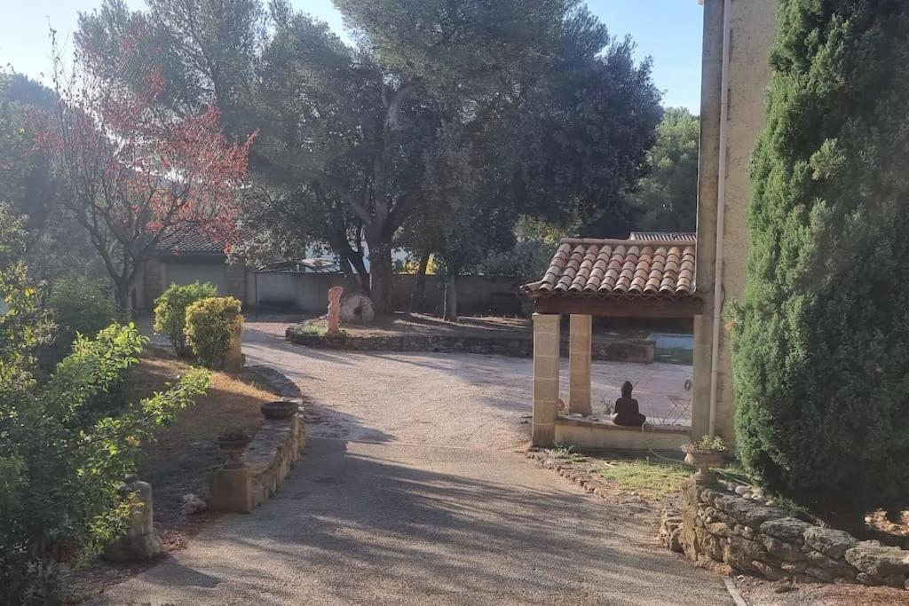 Villa Villa de 240 m2 au calme avec piscine Chemin du Singe Vert 13300 Salon-de-Provence